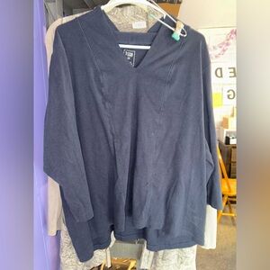 Black V-Neck Long Sleeve Top 3XL.  Washed once fits like a 1xl.  Never loved